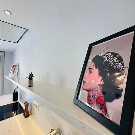 Appartamento Luxury With Private Rooftop & Jacuzzi