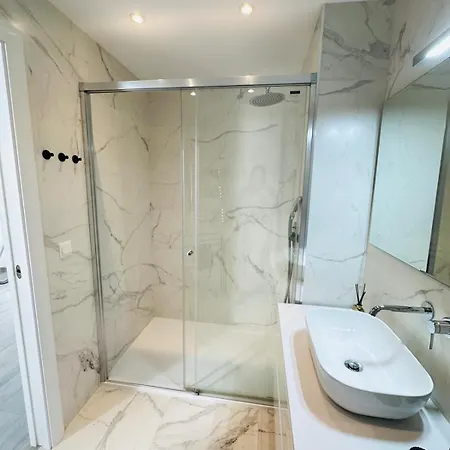 Luxury With Private Rooftop & Jacuzzi * Nerja