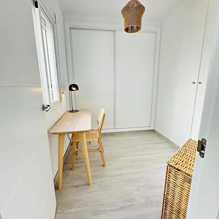 Luxury With Private Rooftop & Jacuzzi Apartmán