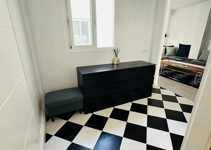 Апартаменты Luxury With Private Rooftop & Jacuzzi *