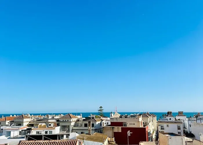 Апартаменты Luxury With Private Rooftop & Jacuzzi