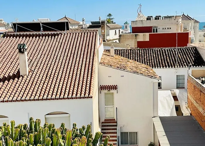 Luxury With Private Rooftop & Jacuzzi * Нерха