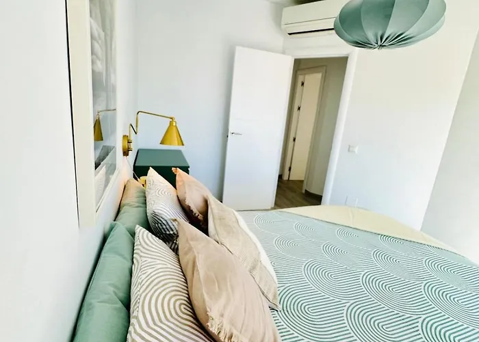 Luxury With Private Rooftop & Jacuzzi * Нерха