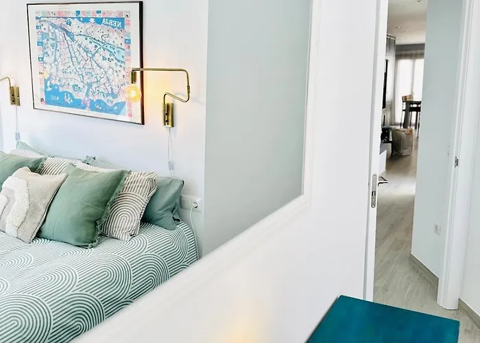 Luxury With Private Rooftop & Jacuzzi * Нерха