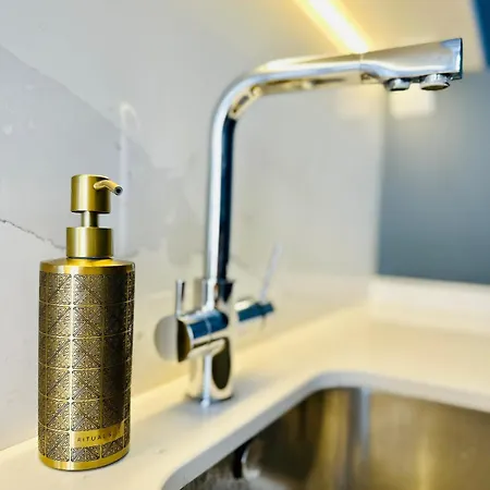 Luxury With Private Rooftop & Jacuzzi Daire